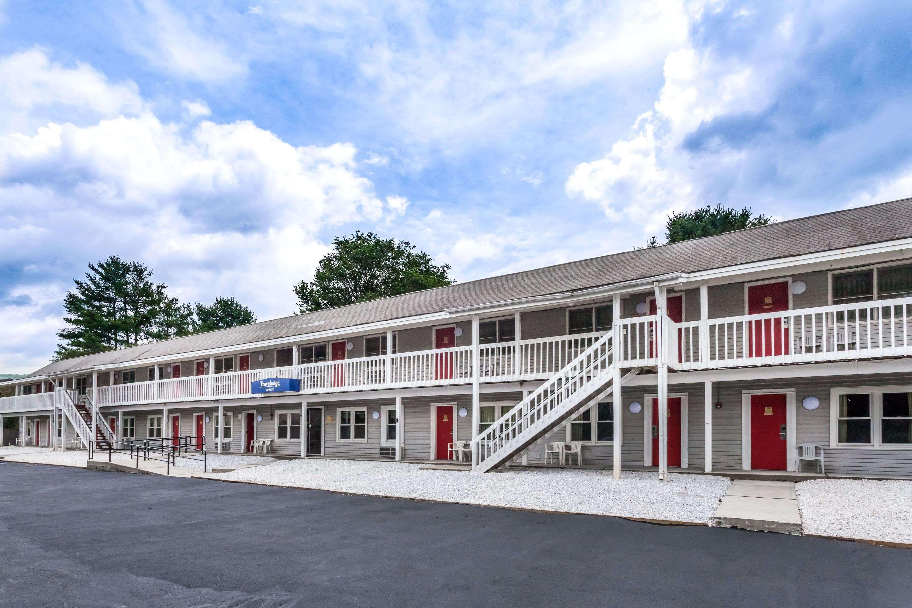 Travelodge By Wyndham Great Barrington Berkshires Exterior foto