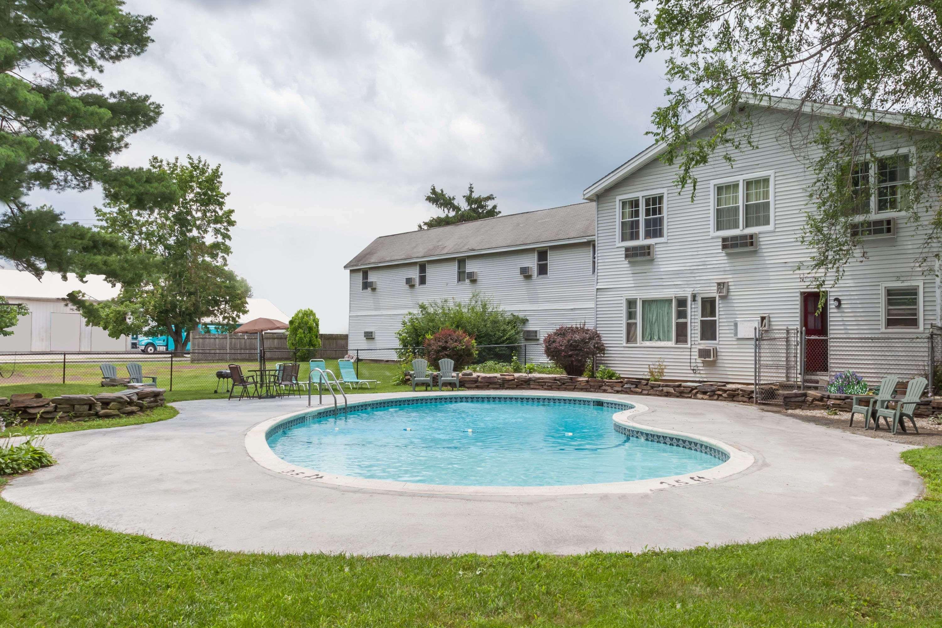Travelodge By Wyndham Great Barrington Berkshires Exterior foto